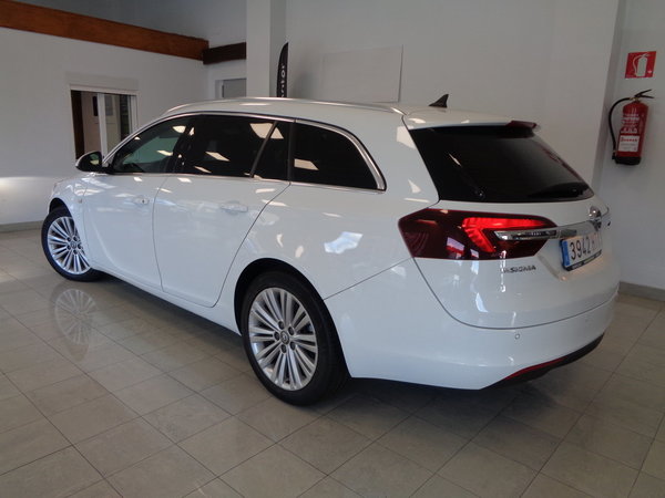 Opel INSIGNIA ST Excellence