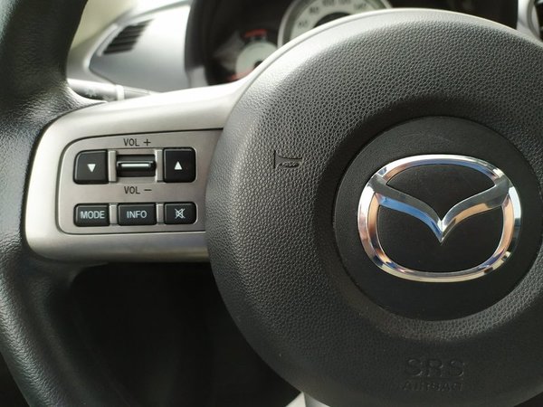 Mazda 2 Style