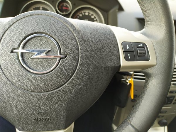 Opel ASTRA Enjoy