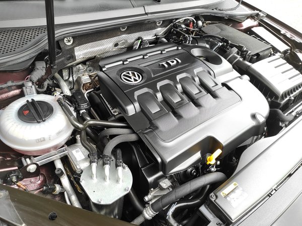 VW Passat Variant ADVANCE DSG