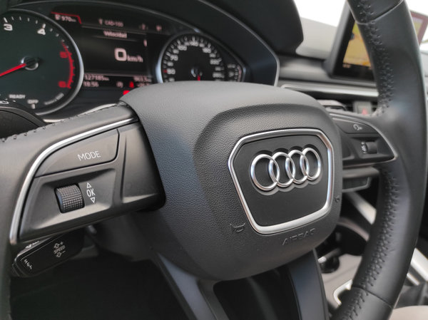 Audi A4 Avant Advance Edition
