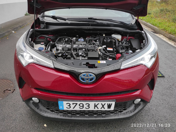 Toyota CHR Hybrid Advance