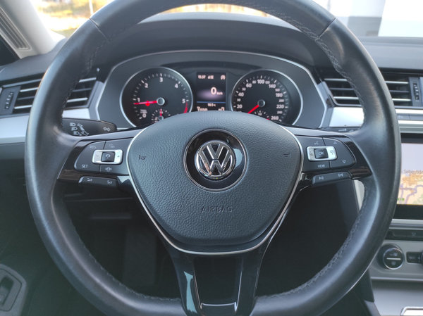 Volkswagen PASSAT Variant ADVANCE