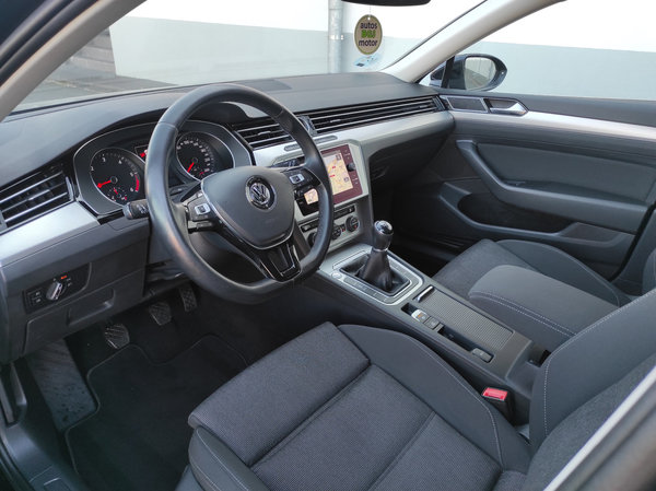 Volkswagen PASSAT Variant ADVANCE